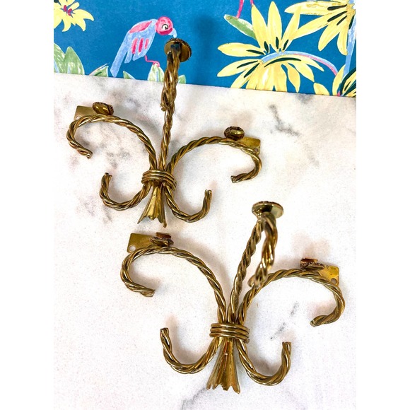 Set of 2 Vintage Decorative Brass Brackets. - Picture 5 of 5